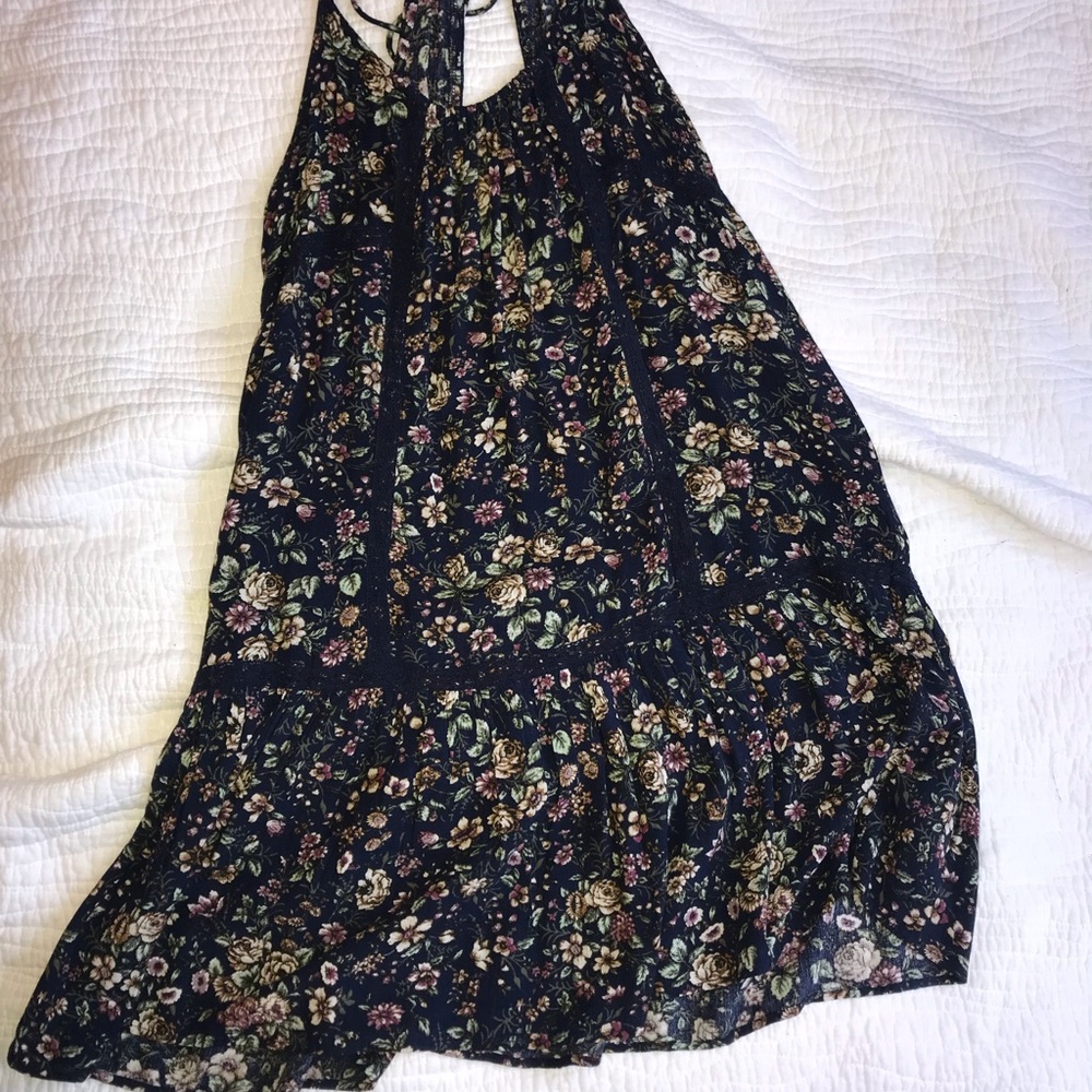 Sundress - Picture 2 of 2